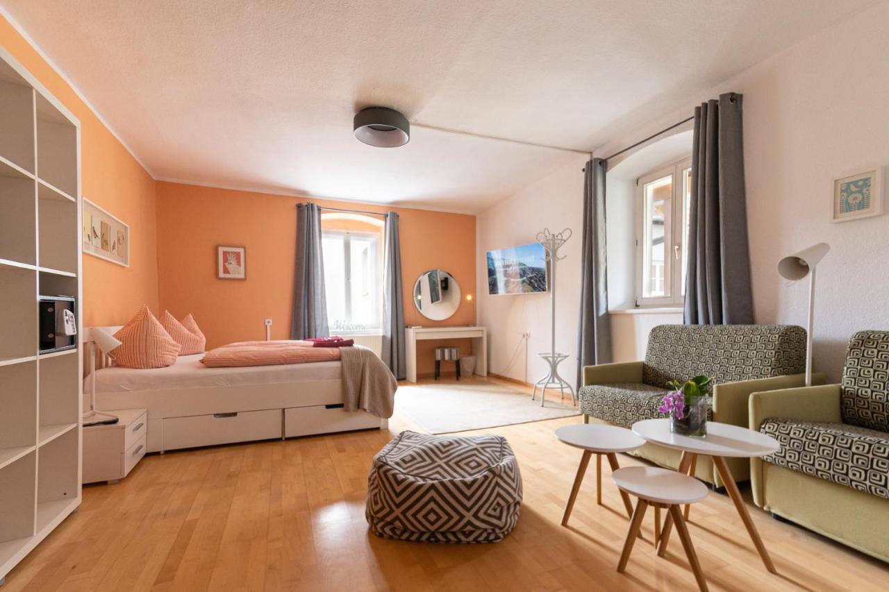 Apartment Absteige Innsbruck- Zentrale Ferienapartments *