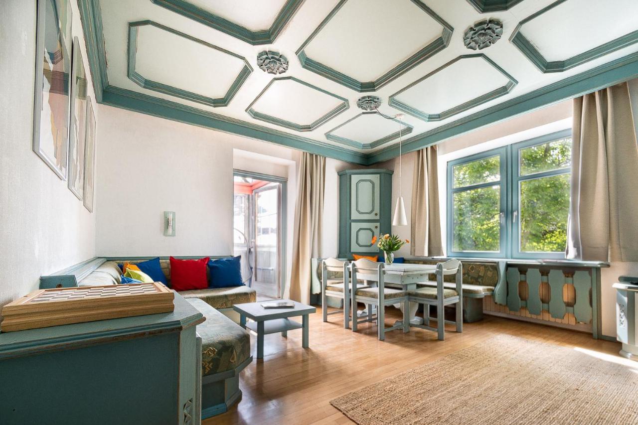 Apartment Absteige Innsbruck- Zentrale Ferienapartments *