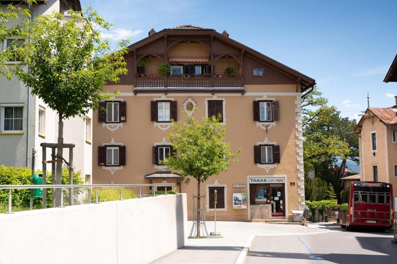 Apartment Absteige Innsbruck- Zentrale Ferienapartments *