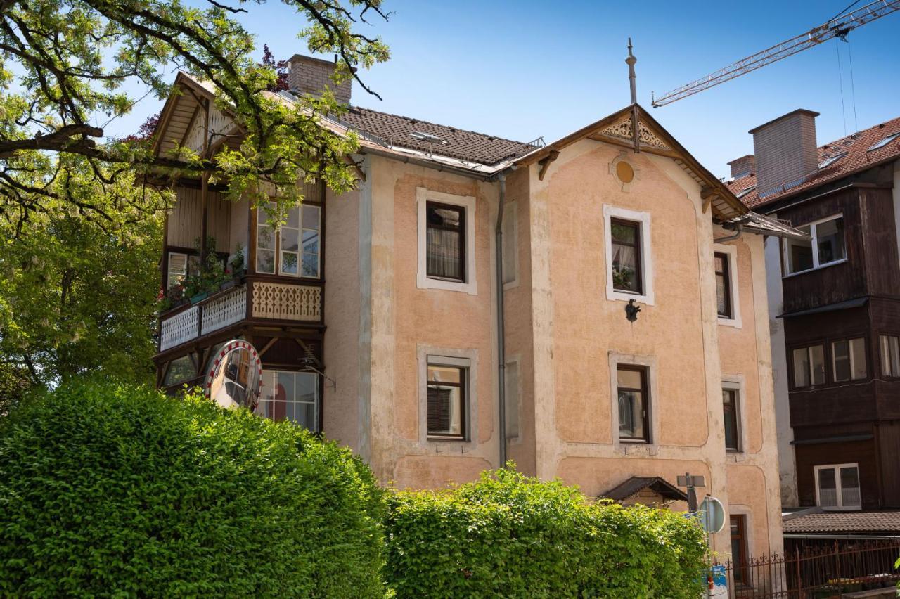 Absteige Innsbruck- Zentrale Ferienapartments Apartment *